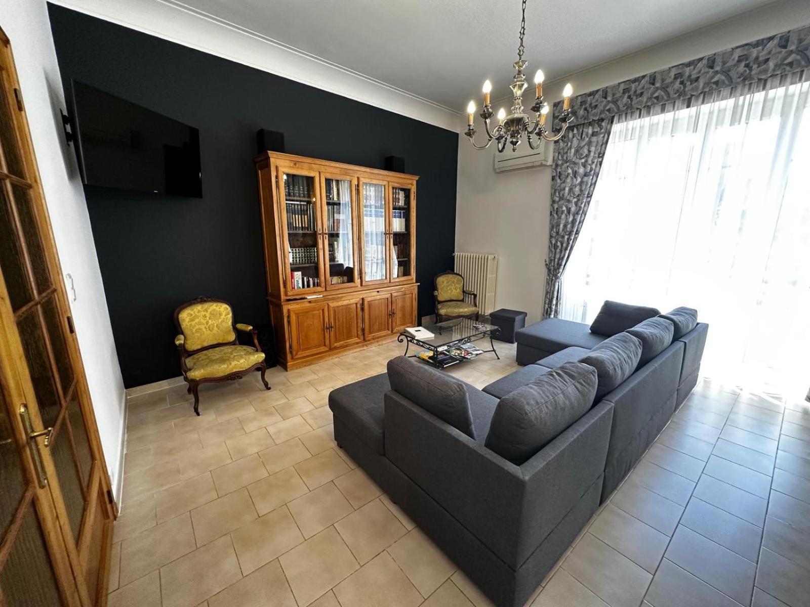 Appartement 4 A 8 Personnes, Spacieux De Standing Classe 4 Etoiles Nîmes Exterior foto
