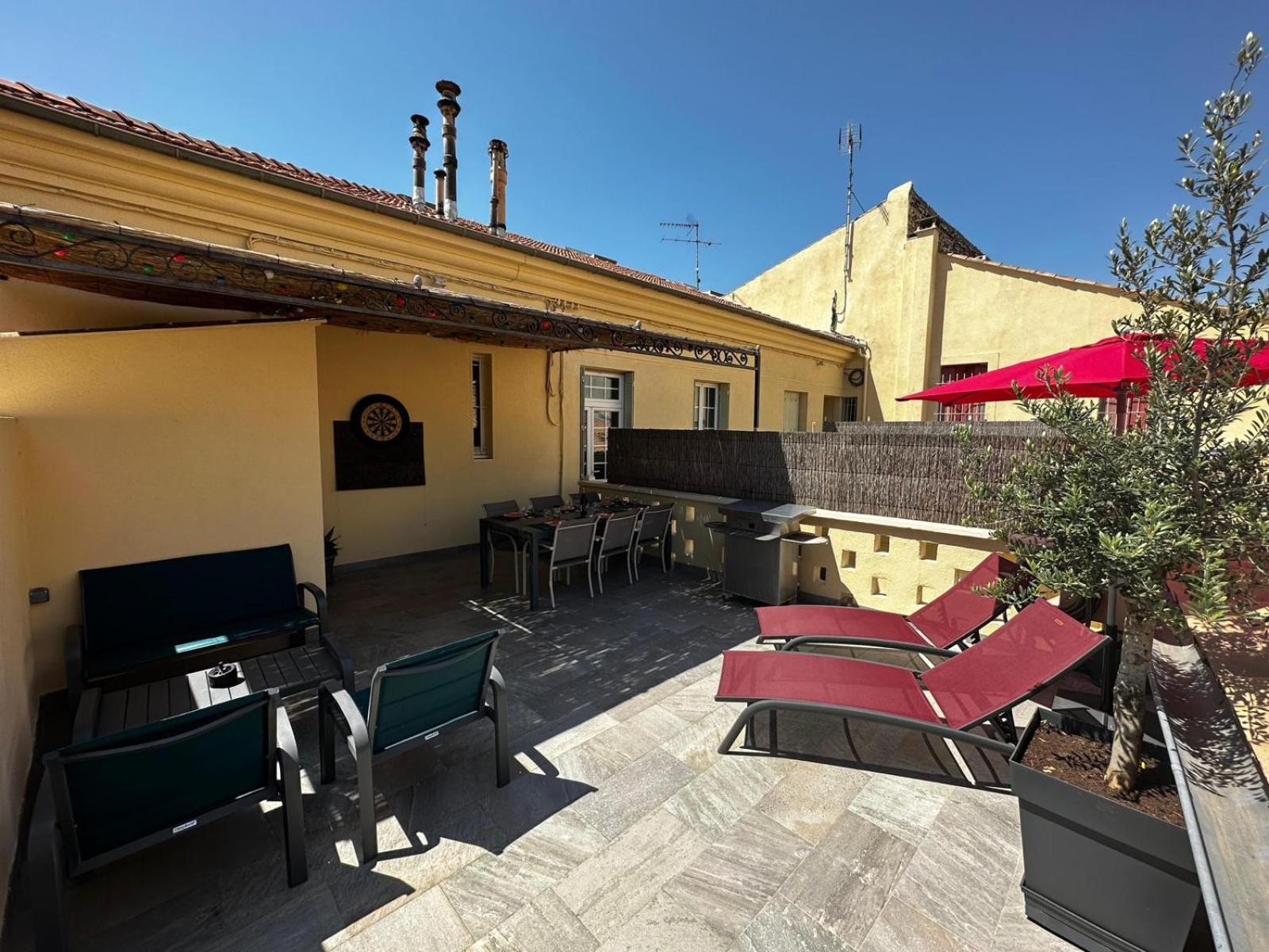Appartement 4 A 8 Personnes, Spacieux De Standing Classe 4 Etoiles Nîmes Exterior foto